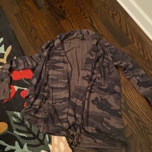 Camo Cardigan small